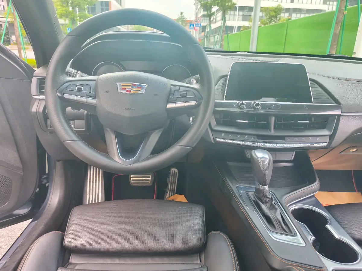 2020 Cadillac CT4 2.0T 237HP L4 8AT,autocango,china used car exporter,china ev exporter,chinese used car exporter,chinese used ev exporter