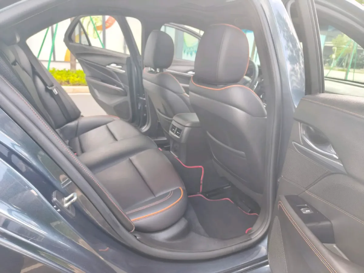 2020 Cadillac CT4 2.0T 237HP L4 8AT,autocango,china used car exporter,china ev exporter,chinese used car exporter,chinese used ev exporter