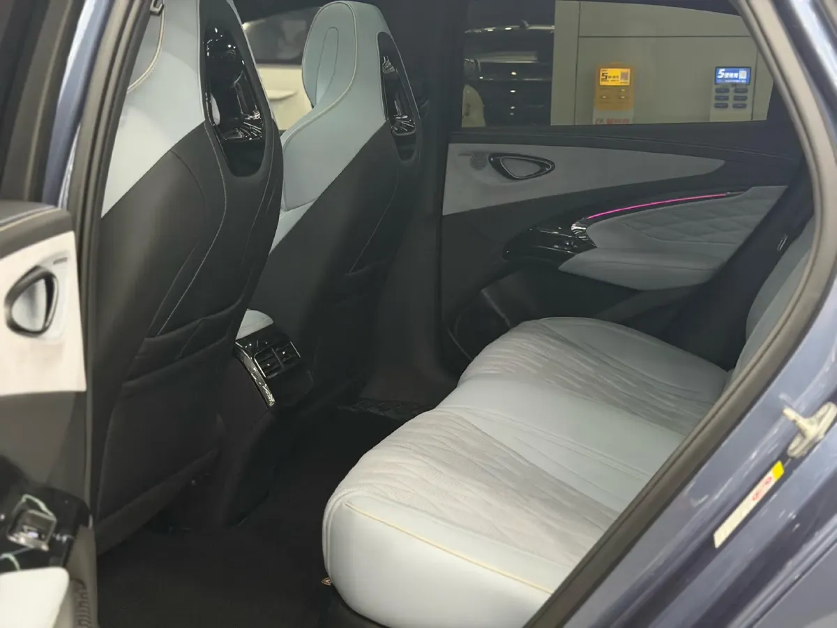 2023 BYD Seal BEV 61.4KWH,autocango,china used car exporter,china ev exporter,chinese used car exporter,chinese used ev exporter