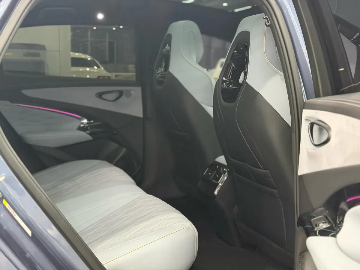 2023 BYD Seal BEV 61.4KWH,autocango,china used car exporter,china ev exporter,chinese used car exporter,chinese used ev exporter