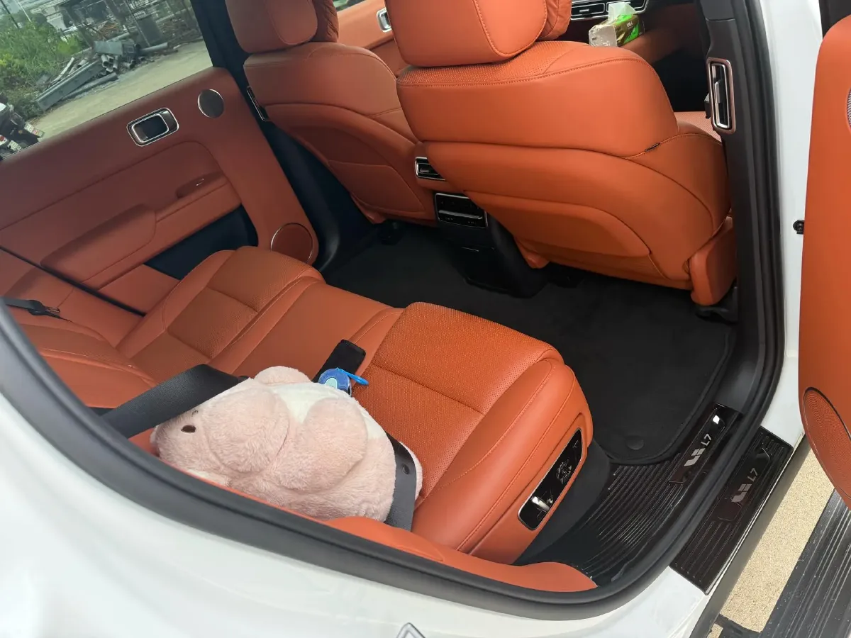 2023 Li L7 Range Extended 154HP REEV 40.9KWH,autocango,china used car exporter,china ev exporter,chinese used car exporter,chinese used ev exporter