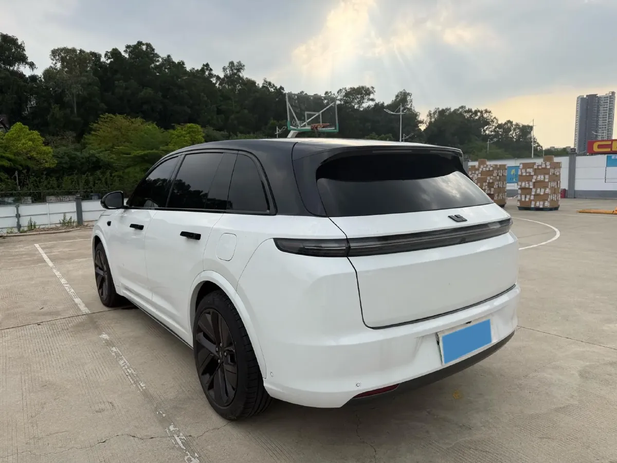 2023 Li L7 Range Extended 154HP REEV 40.9KWH,autocango,china used car exporter,china ev exporter,chinese used car exporter,chinese used ev exporter