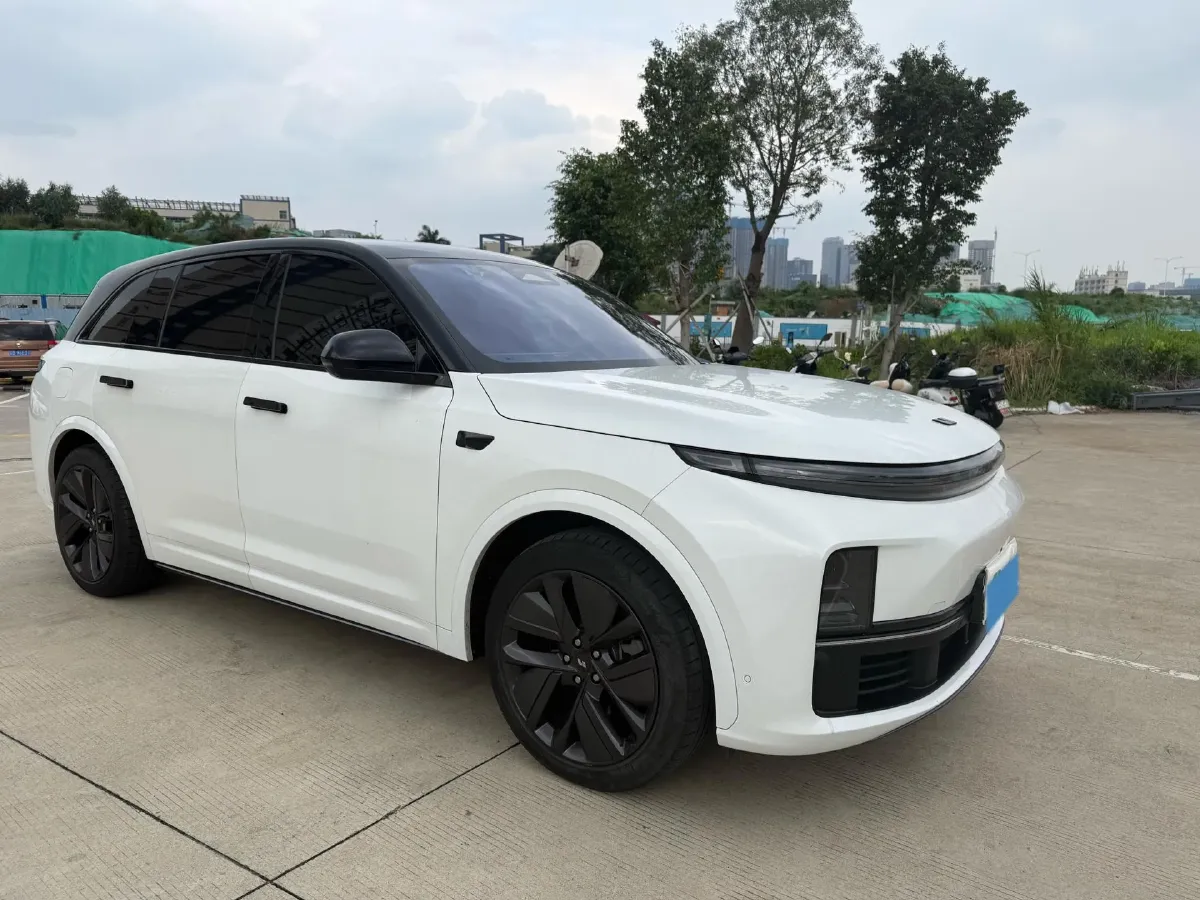 2023 Li L7 Range Extended 154HP REEV 40.9KWH,autocango,china used car exporter,china ev exporter,chinese used car exporter,chinese used ev exporter