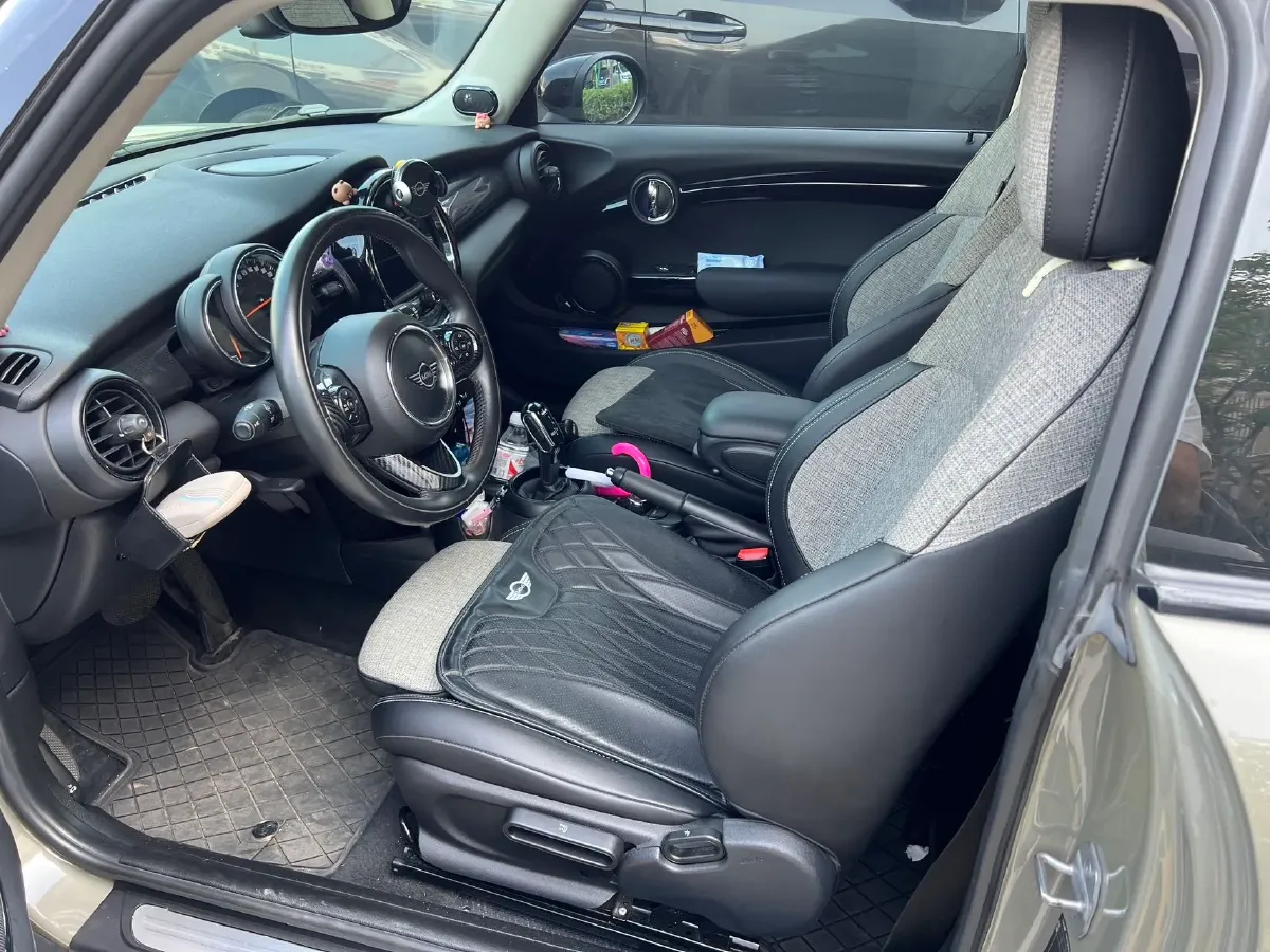 2019 MINI MINI 1.5T 136HP L3 7DCT,autocango,china used car exporter,china ev exporter,chinese used car exporter,chinese used ev exporter