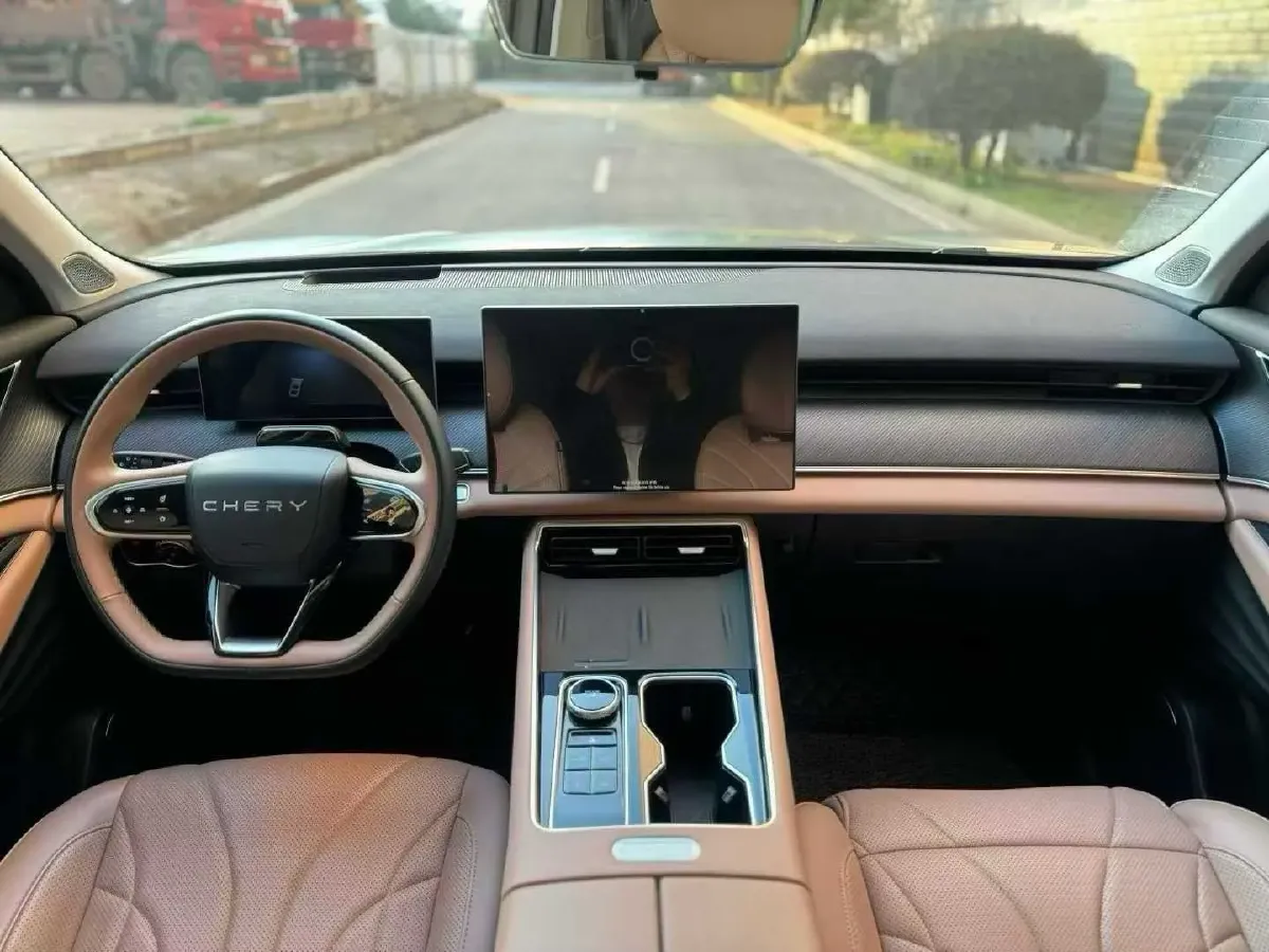 2024 Chery Tiggo8L 2.0T 254HP L4 8AT,autocango,china used car exporter,china ev exporter,chinese used car exporter,chinese used ev exporter
