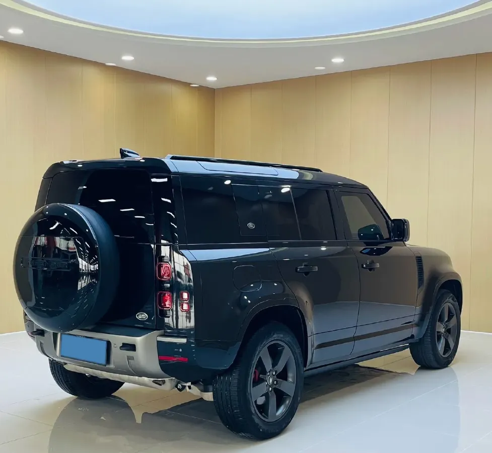 2024 Land Rover Defender 3.0T 400HP L6 8AT,autocango,china used car exporter,china ev exporter,chinese used car exporter,chinese used ev exporter