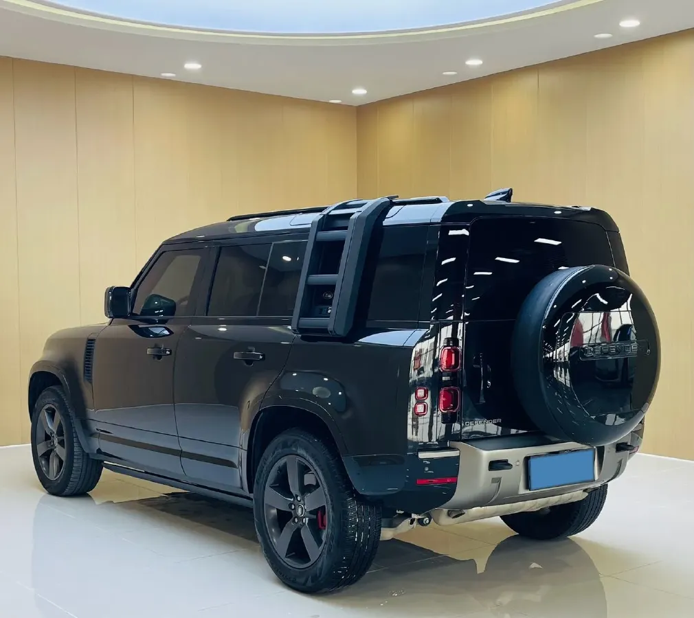 2024 Land Rover Defender 3.0T 400HP L6 8AT,autocango,china used car exporter,china ev exporter,chinese used car exporter,chinese used ev exporter