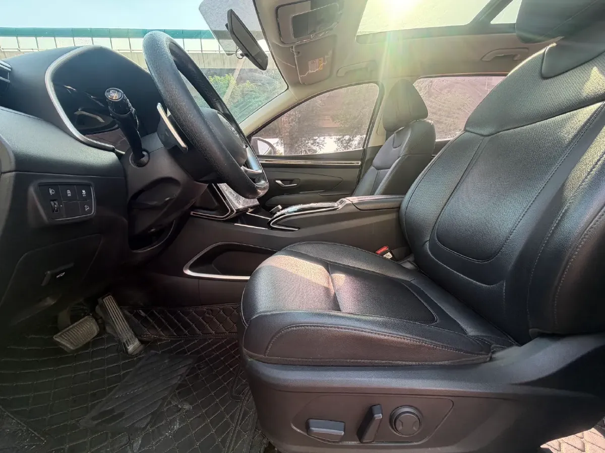 2021 Hyundai Tucson 1.5T 200HP L4 7DCT,autocango,china used car exporter,china ev exporter,chinese used car exporter,chinese used ev exporter