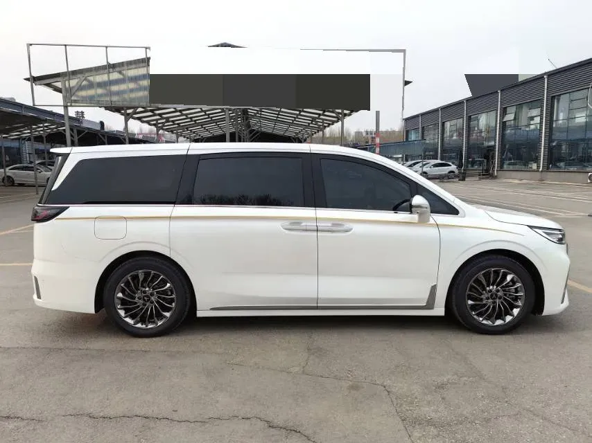 2022 Voyah Dream 1.5T 136HP L4 PHEV 25.57KWH,autocango,china used car exporter,china ev exporter,chinese used car exporter,chinese used ev exporter