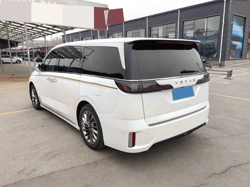 2022 Voyah Dream 1.5T 136HP L4 PHEV 25.57KWH,autocango,china used car exporter,china ev exporter,chinese used car exporter,chinese used ev exporter