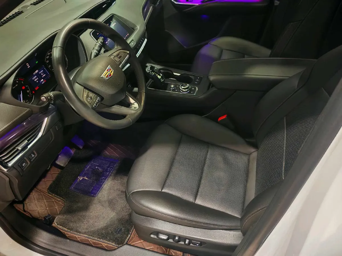 2022 Cadillac XT4 2.0T 237HP L4 9AT,autocango,china used car exporter,china ev exporter,chinese used car exporter,chinese used ev exporter