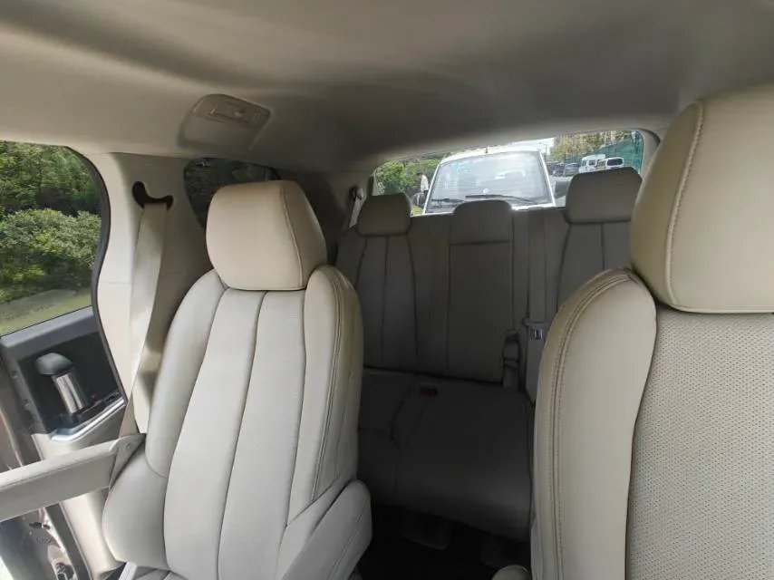 2023 Buick GL8 2.0T 237HP L4 9AT,autocango,china used car exporter,china ev exporter,chinese used car exporter,chinese used ev exporter