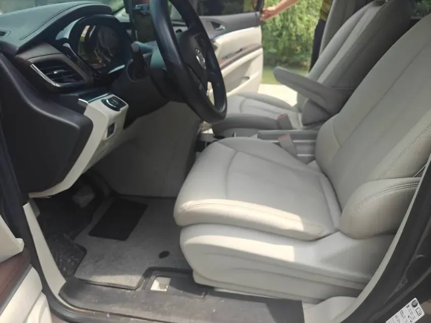 2023 Buick GL8 2.0T 237HP L4 9AT,autocango,china used car exporter,china ev exporter,chinese used car exporter,chinese used ev exporter