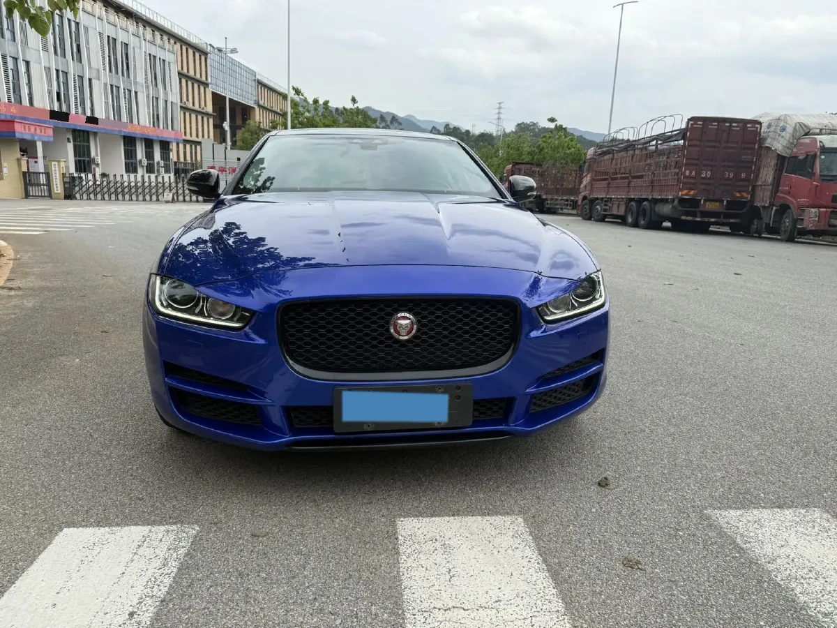 2019 Land Rover Discovery Sport 2.0T 200HP L4 9AT,autocango,china used car exporter,china ev exporter,chinese used car exporter,chinese used ev exporter