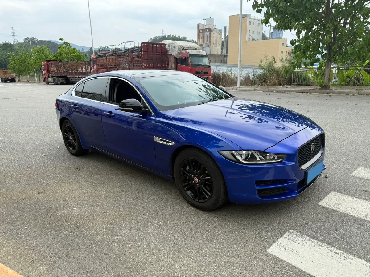 2019 Land Rover Discovery Sport 2.0T 200HP L4 9AT,autocango,china used car exporter,china ev exporter,chinese used car exporter,chinese used ev exporter