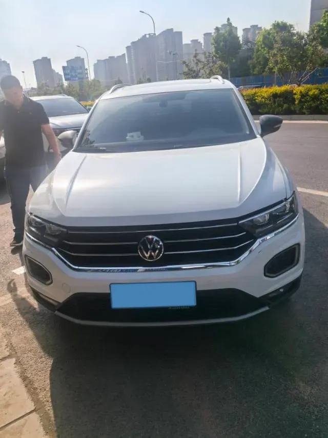 2021 Volkswagen T-Roc 1.4T 150HP L4 7DCT,autocango,china used car exporter,china ev exporter,chinese used car exporter,chinese used ev exporter