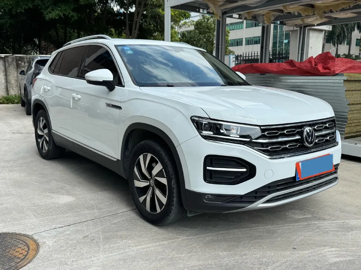 2019 MINI CLUBMAN 1.5T 102HP L3 6AT,autocango,china used car exporter,china ev exporter,chinese used car exporter,chinese used ev exporter