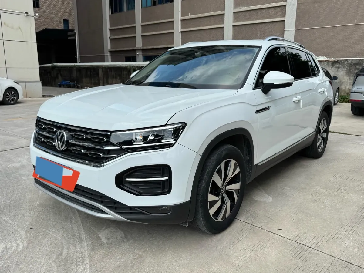 2019 MINI CLUBMAN 1.5T 102HP L3 6AT,autocango,china used car exporter,china ev exporter,chinese used car exporter,chinese used ev exporter