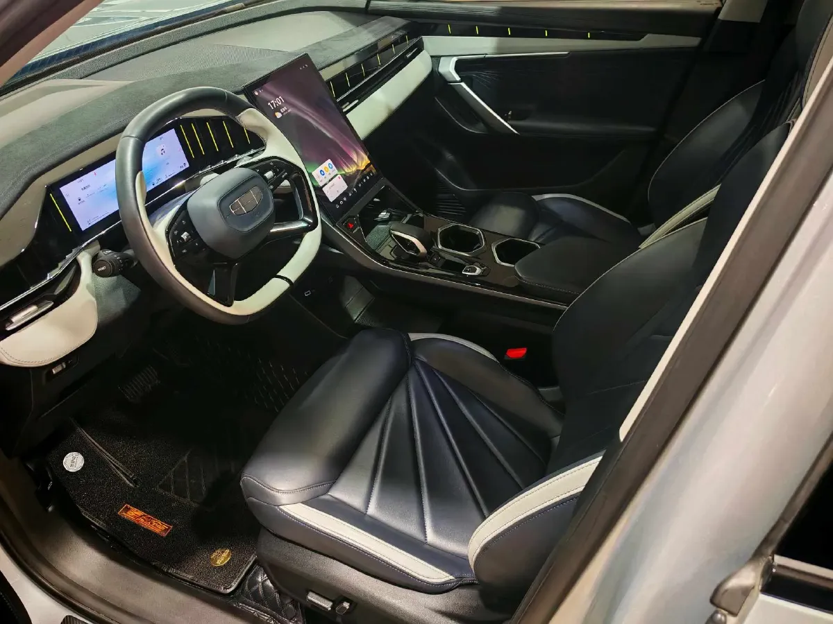 2023 Geely StarRay 1.5T 181HP L4 7DCT,autocango,china used car exporter,china ev exporter,chinese used car exporter,chinese used ev exporter