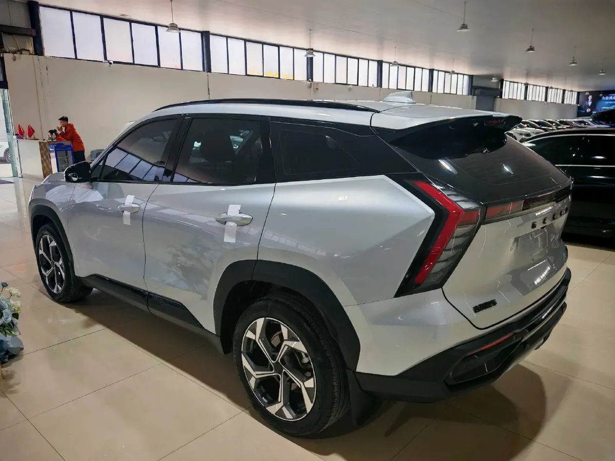 2023 Geely StarRay 1.5T 181HP L4 7DCT,autocango,china used car exporter,china ev exporter,chinese used car exporter,chinese used ev exporter