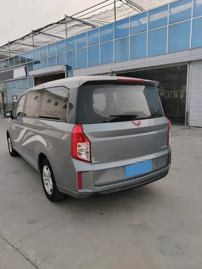 2021 WuLing ZhengChen 1.5T 147HP L4 6MT,autocango,china used car exporter,china ev exporter,chinese used car exporter,chinese used ev exporter