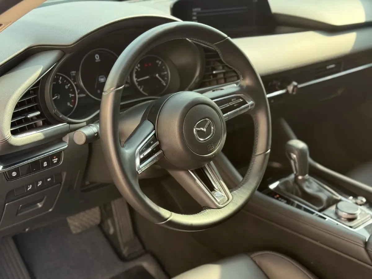 2023 Mazda 3 Axela 2.0L 158HP L4 6AT,autocango,china used car exporter,china ev exporter,chinese used car exporter,chinese used ev exporter