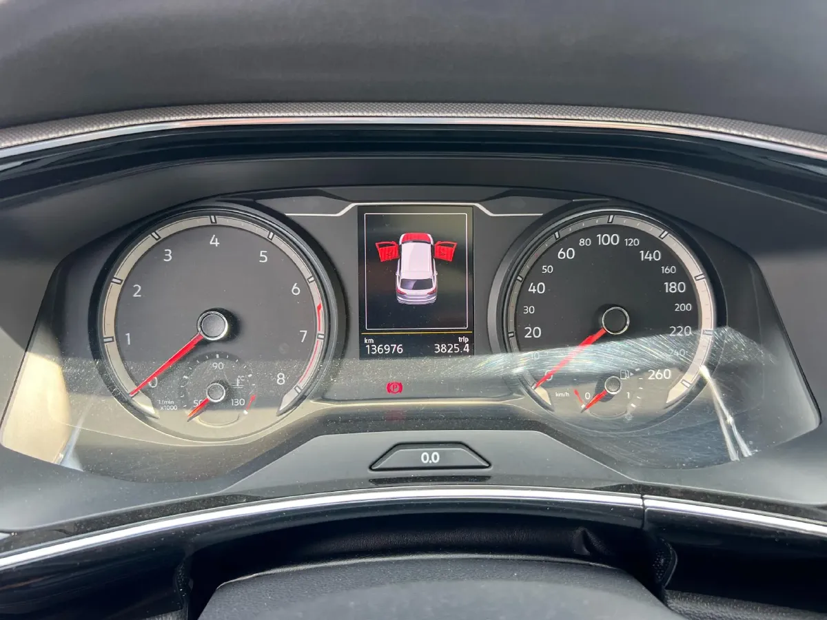 2019 Jeep Cherokee 2.0T 234HP L4 9AT,autocango,china used car exporter,china ev exporter,chinese used car exporter,chinese used ev exporter