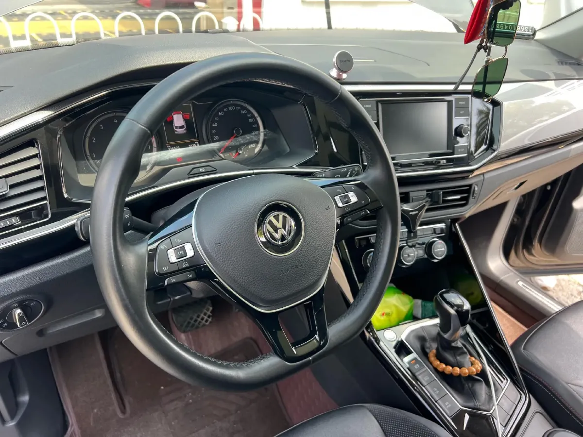 2019 Jeep Cherokee 2.0T 234HP L4 9AT,autocango,china used car exporter,china ev exporter,chinese used car exporter,chinese used ev exporter