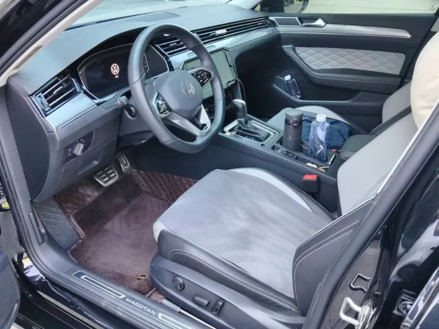2023 Volkswagen Magotan 2.0T 186HP L4 7DCT,autocango,china used car exporter,china ev exporter,chinese used car exporter,chinese used ev exporter
