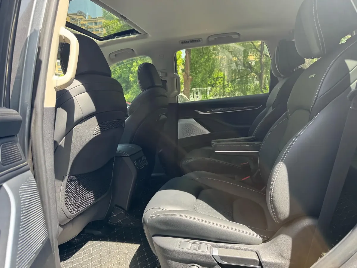 2017 MAXUS D90 2.0T 224HP L4 6AT,autocango,china used car exporter,china ev exporter,chinese used car exporter,chinese used ev exporter