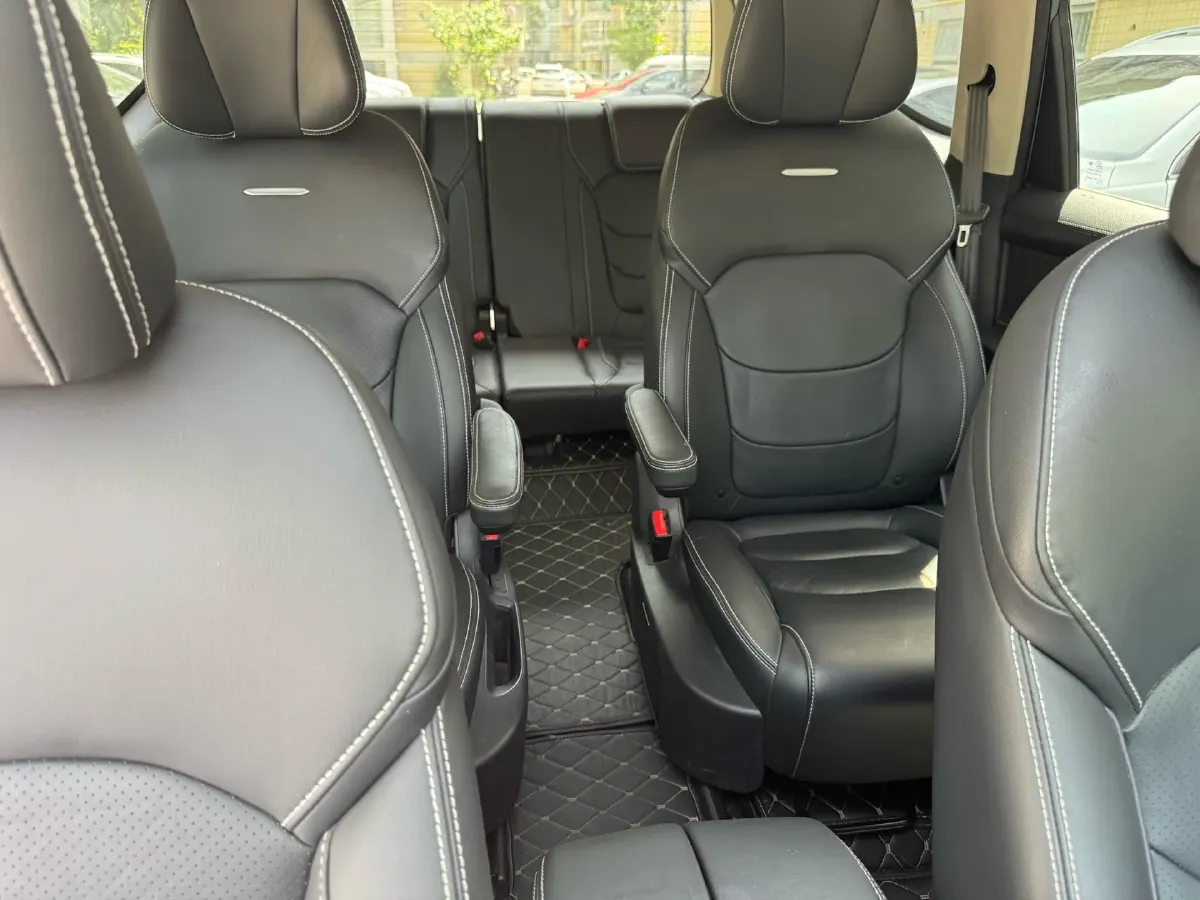 2017 MAXUS D90 2.0T 224HP L4 6AT,autocango,china used car exporter,china ev exporter,chinese used car exporter,chinese used ev exporter