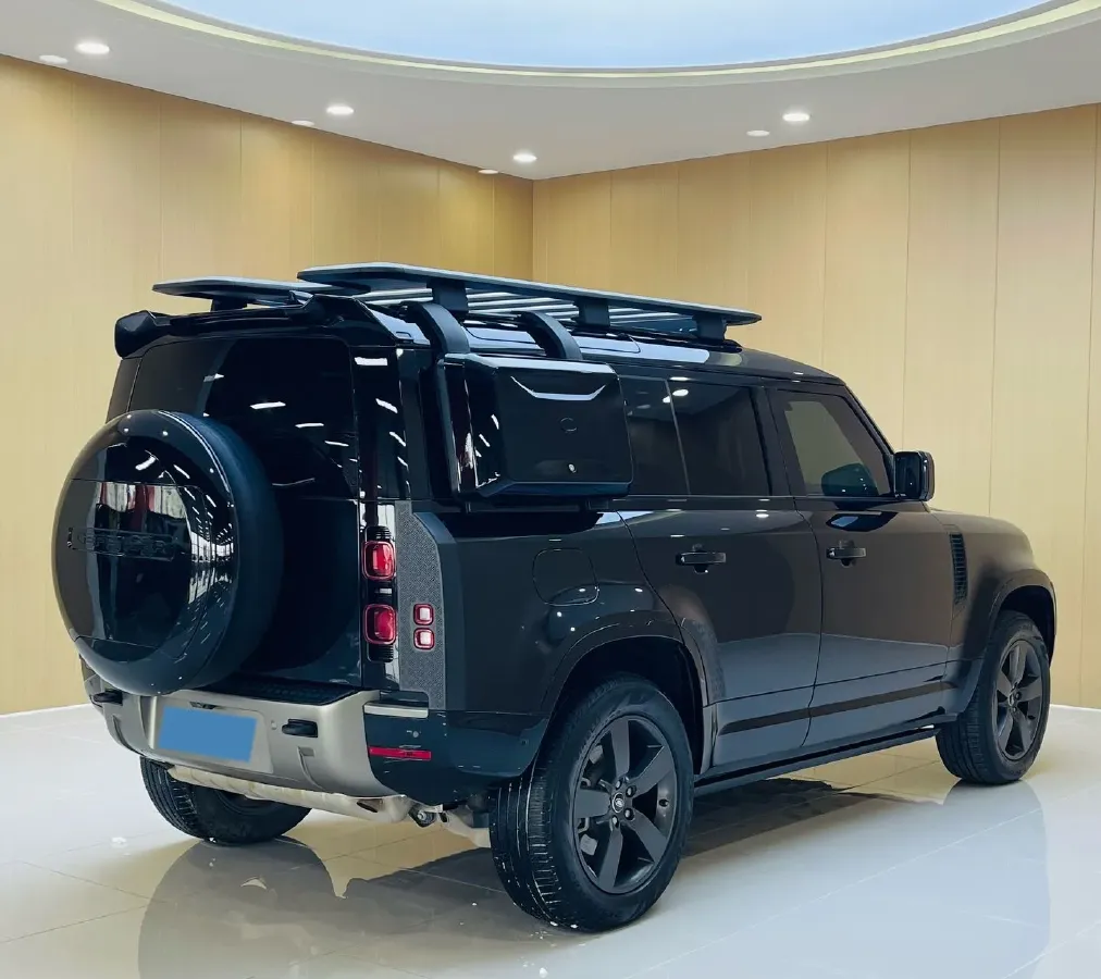 2023 Land Rover Defender 3.0T 400HP L6 8AT,autocango,china used car exporter,china ev exporter,chinese used car exporter,chinese used ev exporter