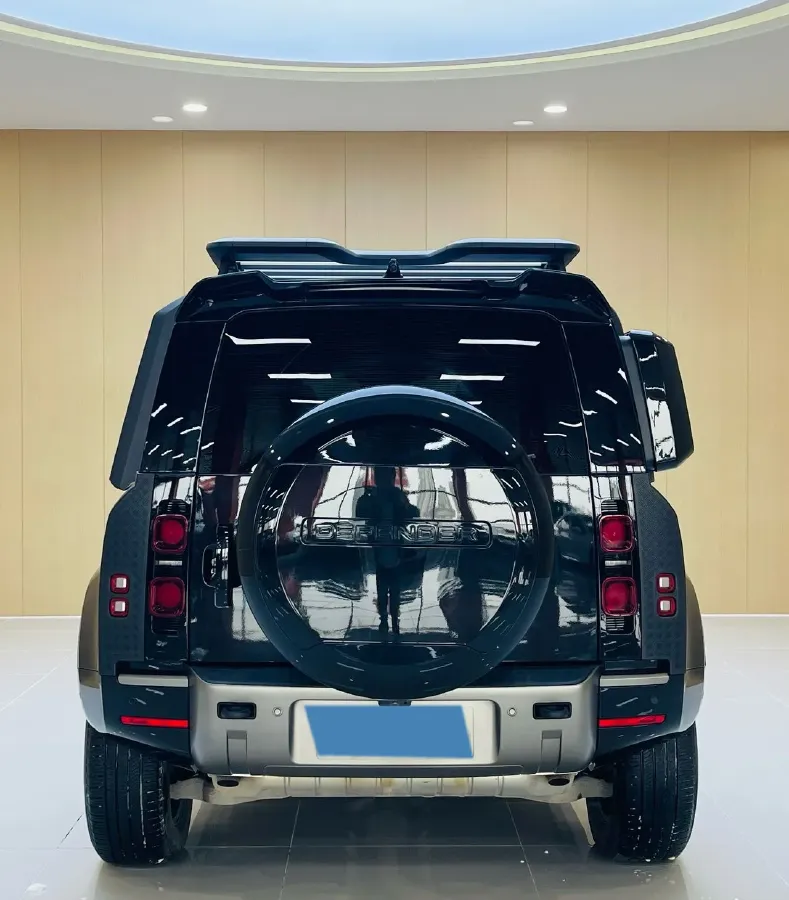 2023 Land Rover Defender 3.0T 400HP L6 8AT,autocango,china used car exporter,china ev exporter,chinese used car exporter,chinese used ev exporter