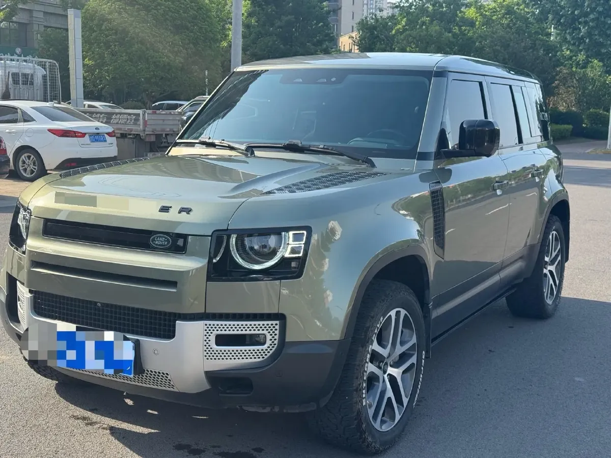 2020 Land Rover Defender 3.0T 400HP L6 8AT,autocango,china used car exporter,china ev exporter,chinese used car exporter,chinese used ev exporter