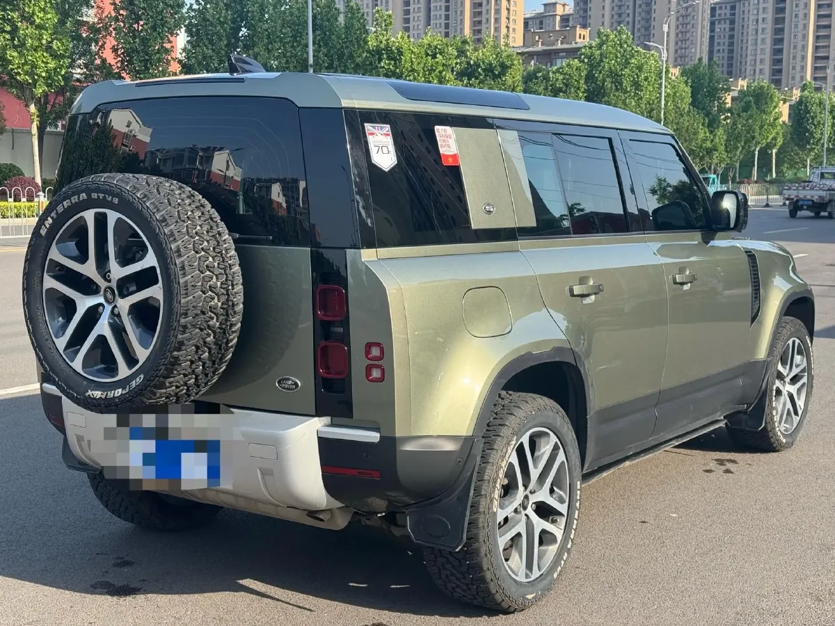 2020 Land Rover Defender 3.0T 400HP L6 8AT,autocango,china used car exporter,china ev exporter,chinese used car exporter,chinese used ev exporter
