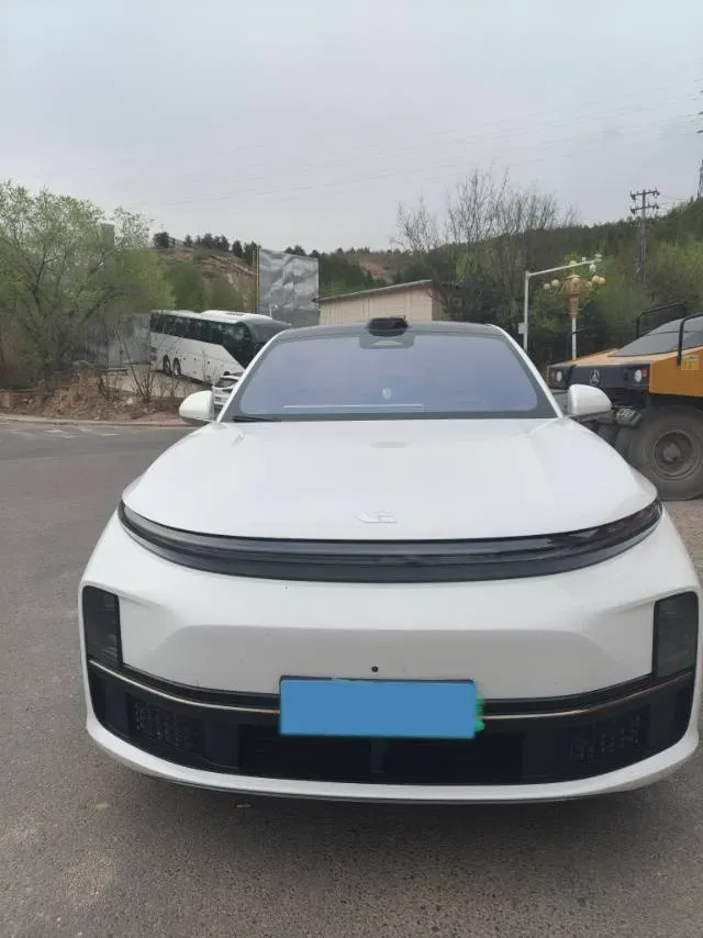 2023 Li L7 Range Extended 154HP REEV 40.9KWH,autocango,china used car exporter,china ev exporter,chinese used car exporter,chinese used ev exporter