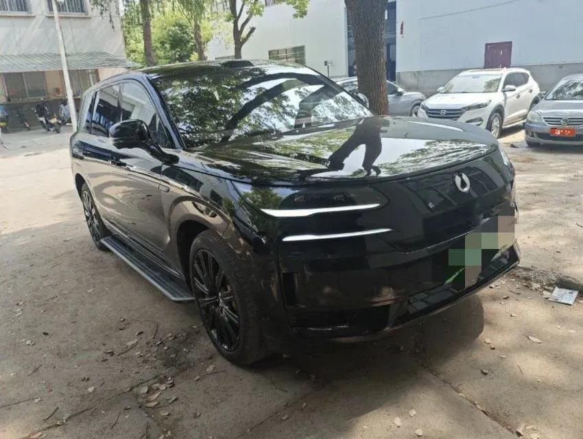2025 Denza DenzaN9 2.0T 207HP L4 E-CVT PHEV,autocango,china used car exporter,china ev exporter,chinese used car exporter,chinese used ev exporter