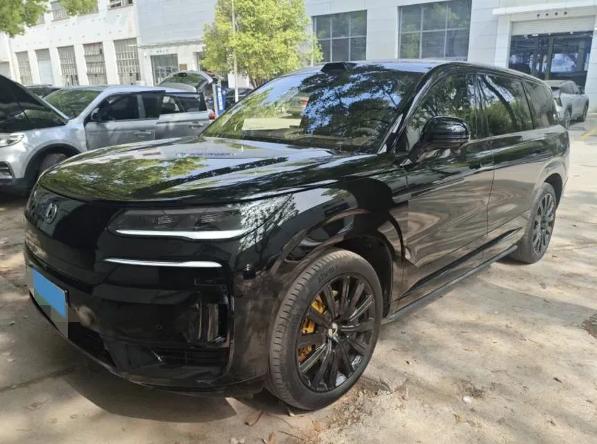 2025 Denza DenzaN9 2.0T 207HP L4 E-CVT PHEV,autocango,china used car exporter,china ev exporter,chinese used car exporter,chinese used ev exporter