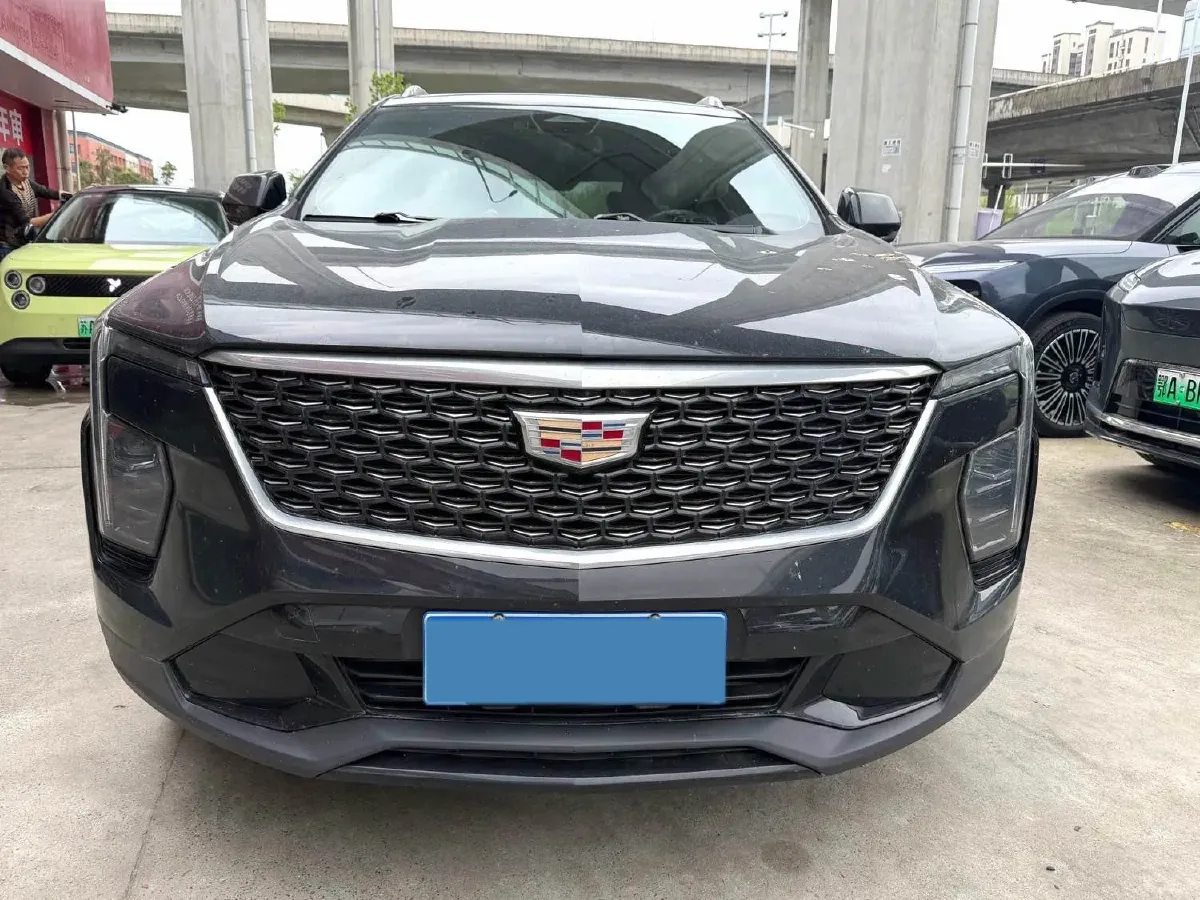 2023 Cadillac XT4 2.0T 237HP L4 9AT,autocango,china used car exporter,china ev exporter,chinese used car exporter,chinese used ev exporter