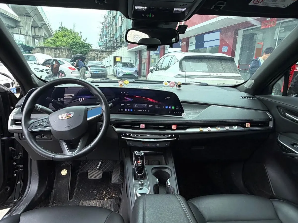 2023 Cadillac XT4 2.0T 237HP L4 9AT,autocango,china used car exporter,china ev exporter,chinese used car exporter,chinese used ev exporter