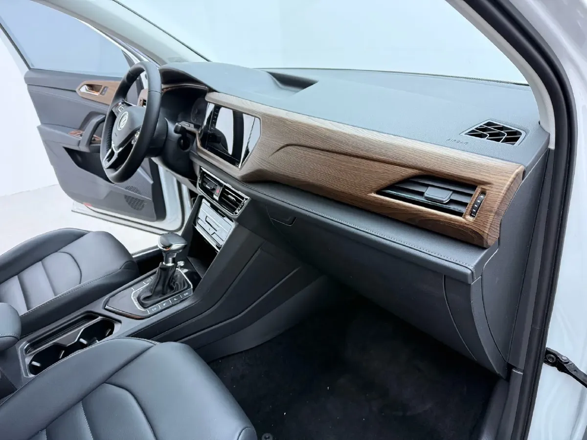 2021 Volkswagen Tharu 1.4T 150HP L4 7DCT,autocango,china used car exporter,china ev exporter,chinese used car exporter,chinese used ev exporter