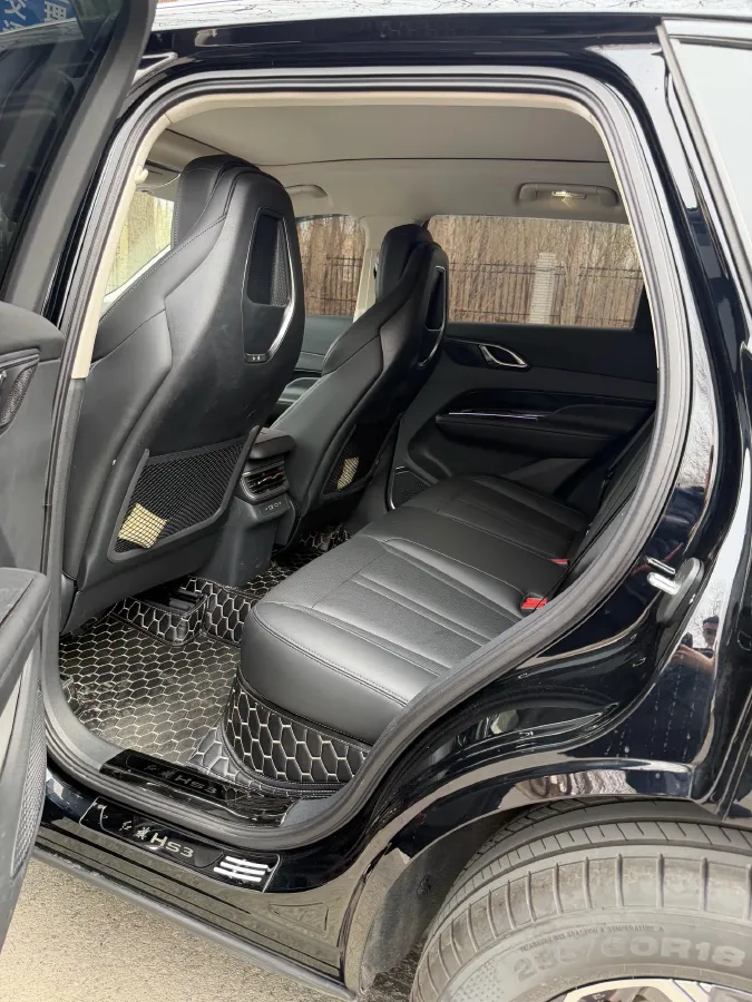 2024 HongQi HS3 1.5T 169HP L4 7DCT,autocango,china used car exporter,china ev exporter,chinese used car exporter,chinese used ev exporter