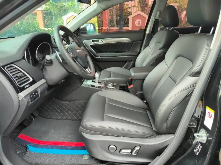 2017 Haval H6 Coupe 2.0T 197HP L4 7DCT,autocango,china used car exporter,china ev exporter,chinese used car exporter,chinese used ev exporter