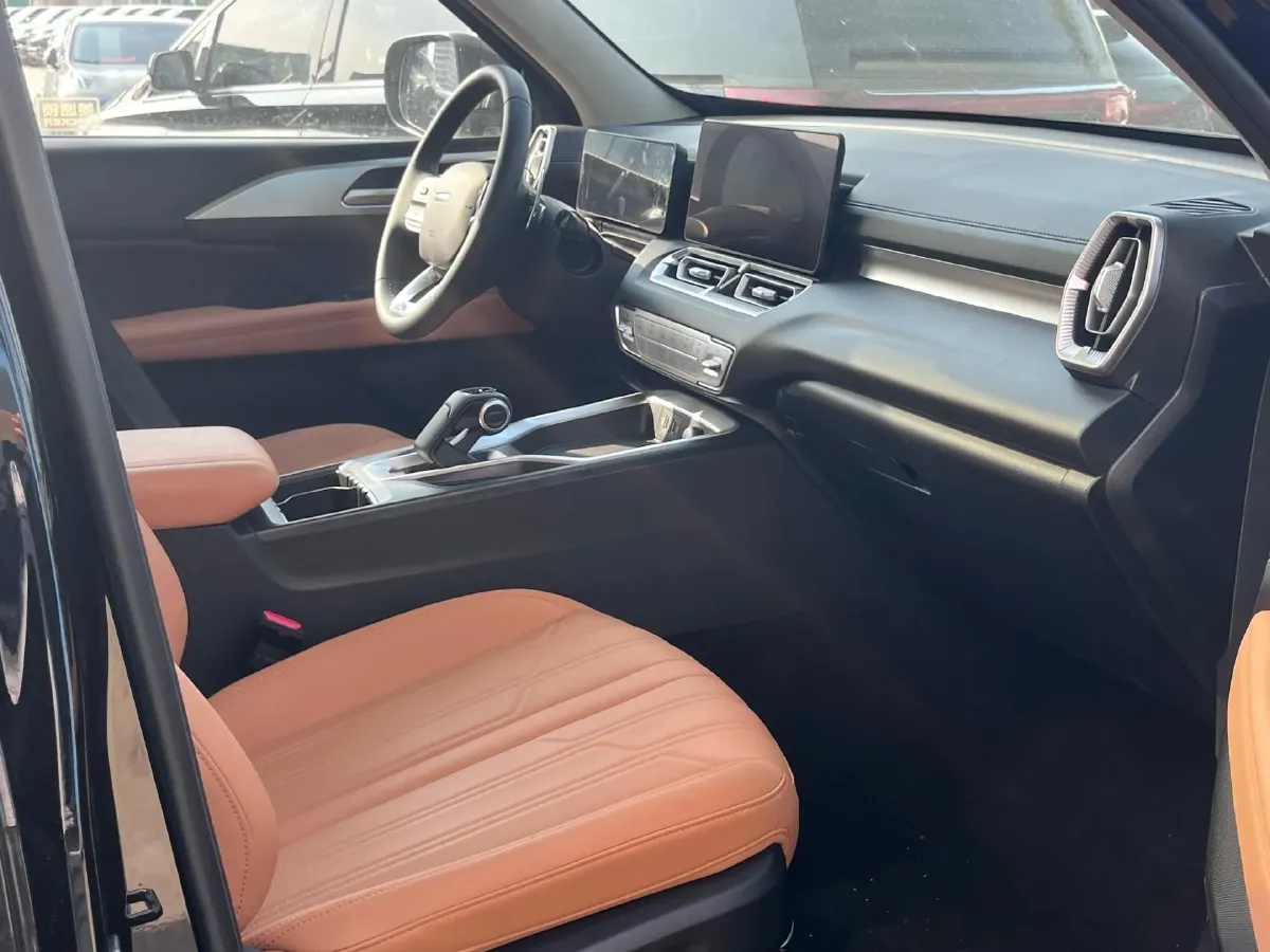 2025 Haval H5 2.0T 166HP L4 8AT,autocango,china used car exporter,china ev exporter,chinese used car exporter,chinese used ev exporter