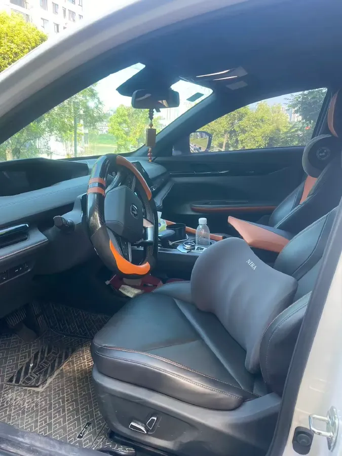 2022 ChangAn UNI-V 1.5T 188HP L4 7DCT,autocango,china used car exporter,china ev exporter,chinese used car exporter,chinese used ev exporter