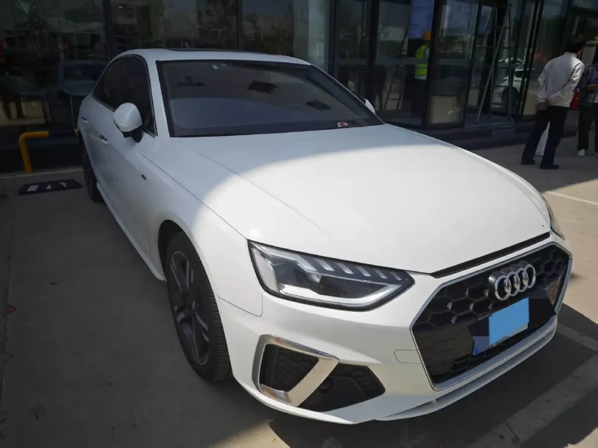 2020 Audi A4L 2.0T 190HP L4 7DCT,autocango,china used car exporter,china ev exporter,chinese used car exporter,chinese used ev exporter
