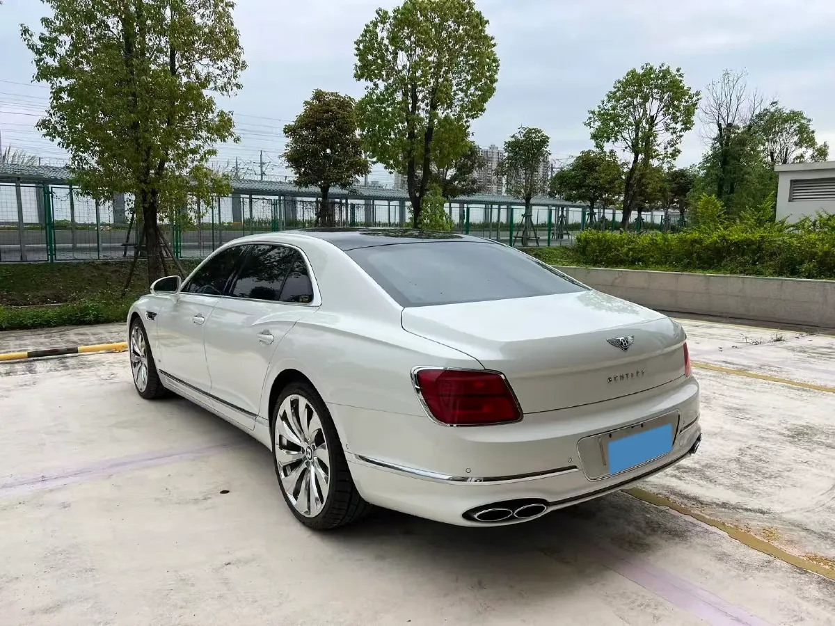 2021 Bentley Flying Spur 4.0T 550HP V8 8DCT,autocango,china used car exporter,china ev exporter,chinese used car exporter,chinese used ev exporter