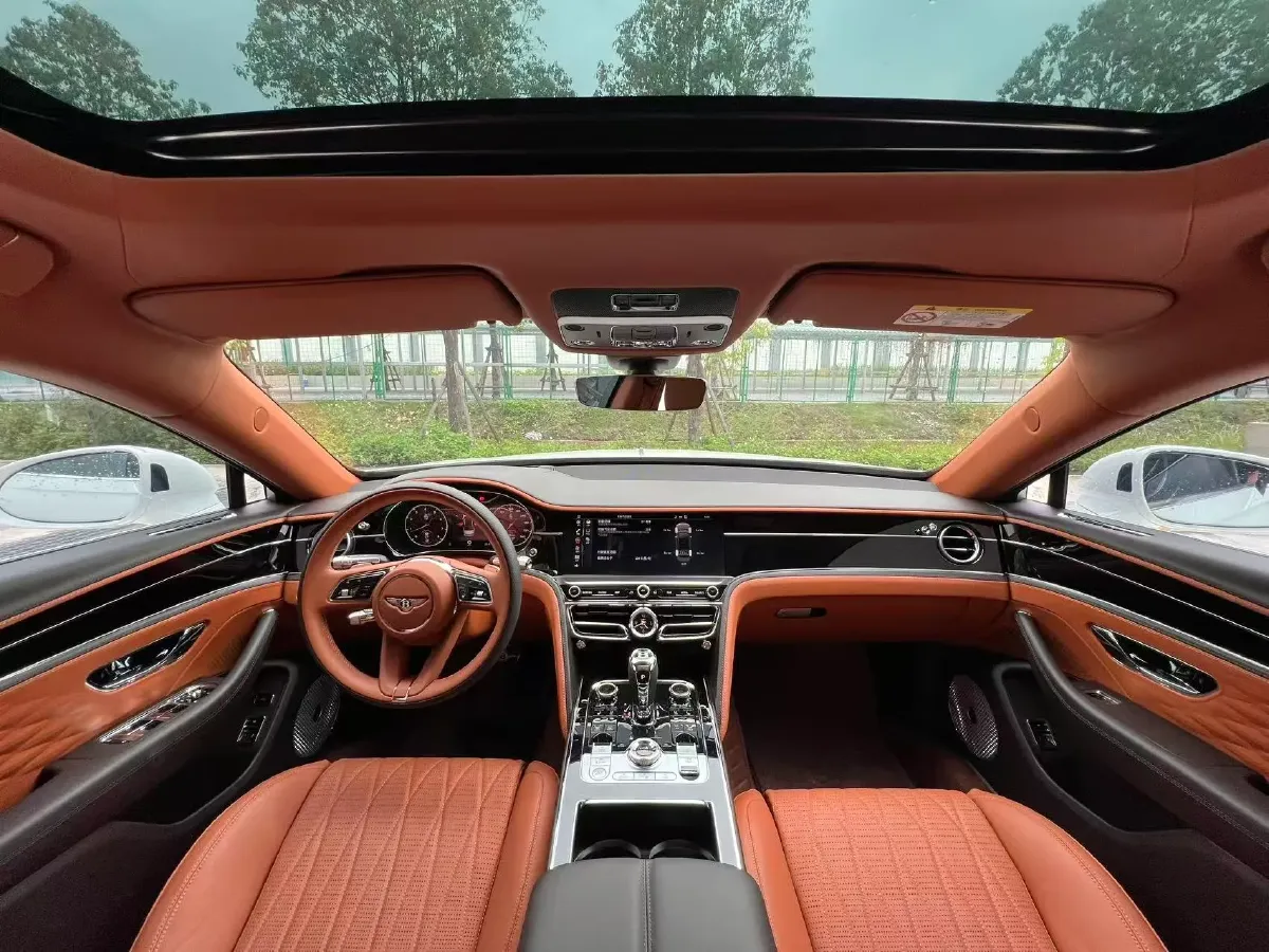 2021 Bentley Flying Spur 4.0T 550HP V8 8DCT,autocango,china used car exporter,china ev exporter,chinese used car exporter,chinese used ev exporter