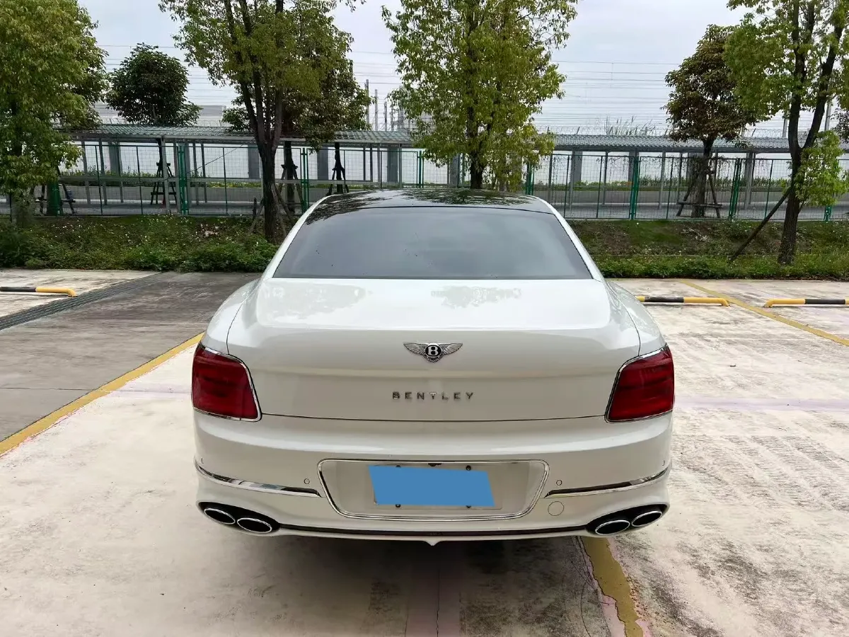 2021 Bentley Flying Spur 4.0T 550HP V8 8DCT,autocango,china used car exporter,china ev exporter,chinese used car exporter,chinese used ev exporter