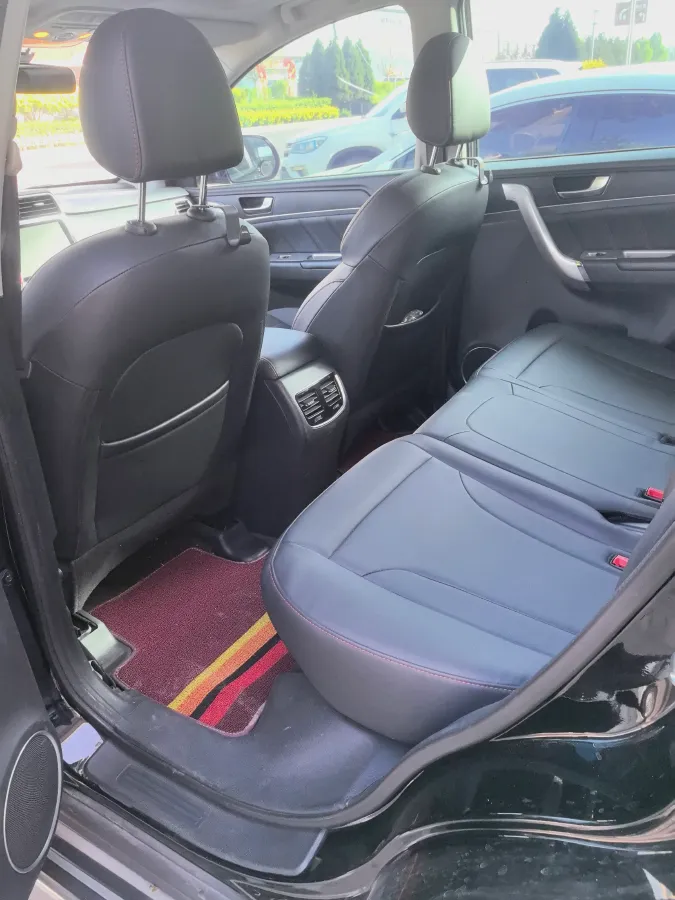 2019 Haval M6 1.5T 150HP L4 7DCT,autocango,china used car exporter,china ev exporter,chinese used car exporter,chinese used ev exporter